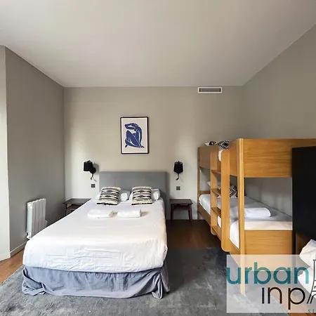 Urban Flat 119 - Spacious 5 Bedroom Flat In Appartement