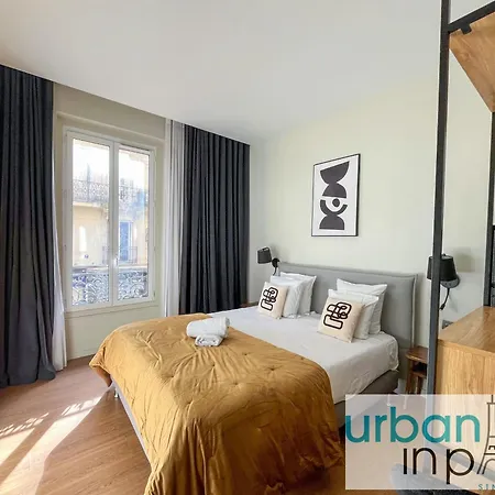 アパート Urban Flat 119 - Spacious 5 Bedroom Flat In パリ