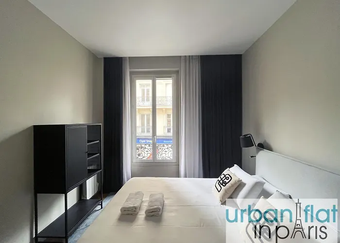 Urban Flat 119 - Spacious 5 Bedroom Flat In Paris